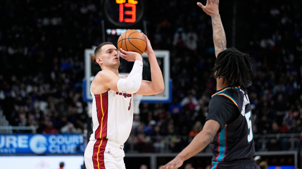 Jović ponovo van stroja, Majami bez Srbina protiv Toronta