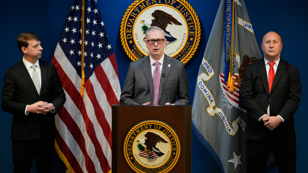 Direktor FBI Kaš Patel tužio list "Atlantik": Traži 250 miliona dolara zbog navoda o alkoholizmu