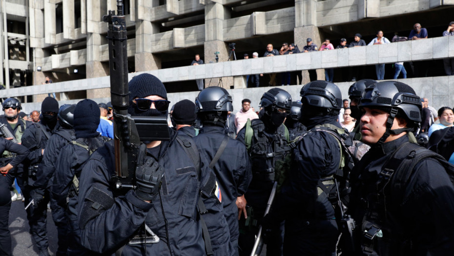 Pucnjava i dronovi u blizini palate Miraflores, bez zvaničnih informacija o incidentu iz Karakasa