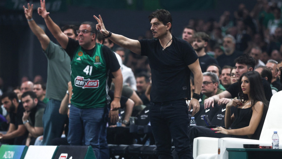 Poštovanje je dvosmerna ulica: Janakopulos kivan na igrače posle poraza od Olimpijakosa