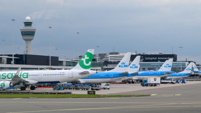 Otkazano 450 letova: Problemi na aerodromu u Amsterdamu zbog snežnog nevremena