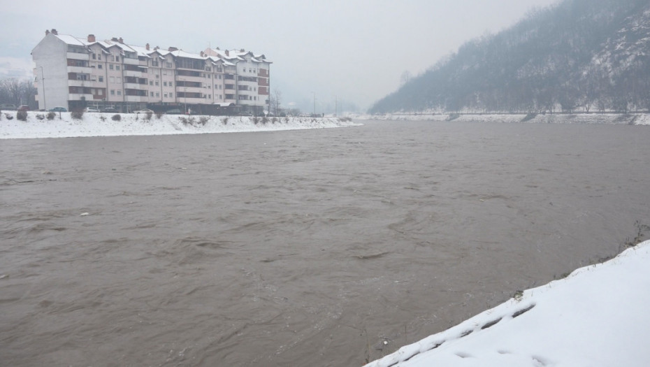 Prijepolje u pripravnosti: Proglašena vanredna situacija u četiri mesne zajednice zbog reke Lim