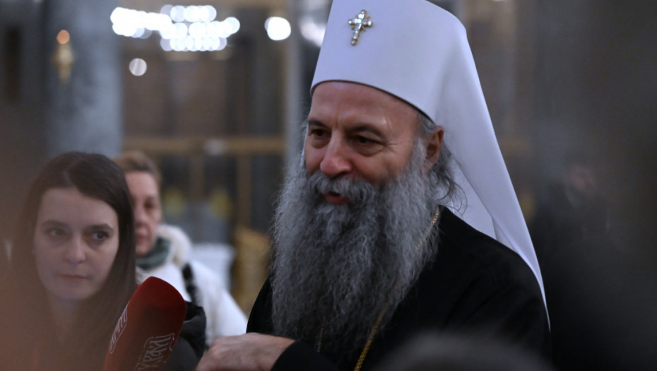 Božićna poslanica patrijarha Porfirija: Prevaziđimo podele i pružimo ruku jedni drugima