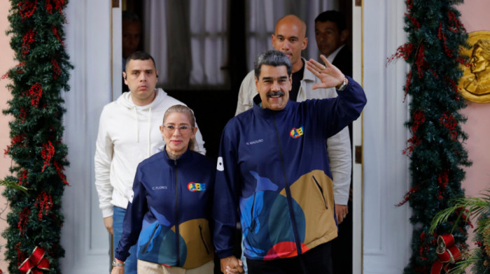 Bivši predsednik Venecuele "suspendovao" sankcije: SAD dozvolile finansiranje odbrane Madura uprkos sankcijama