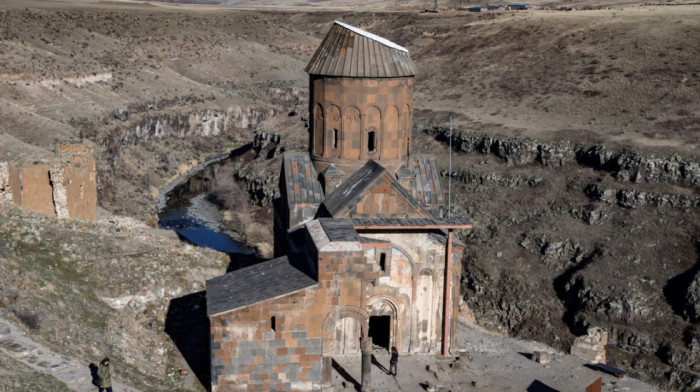 "Grad 1.001 crkve": Impresivni svedok istorije na međi između Jermenije i Turske
