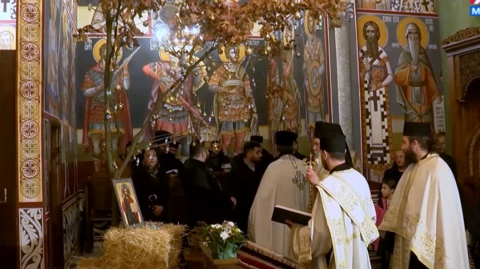 Obijen hram Svetog Dimitrija u severnom delu Kosovske Mitrovice i ukraden novac