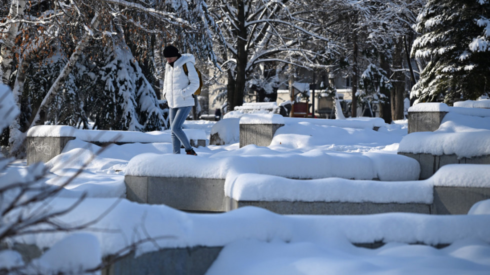 Novo upozorenje RHMZ: Kiša će se lediti pri tlu, sneg od sutra u pojedinim delovima Srbije
