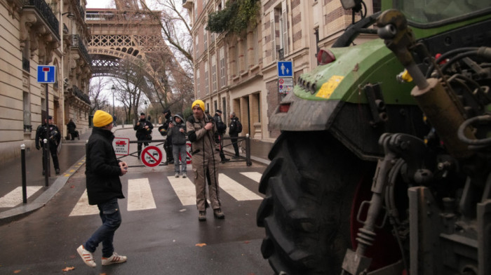 Protest poljoprivrednika u Francuskoj: Imenovanja bivše poslanice Zelene stranke je "neprihvatljiva provokacija"