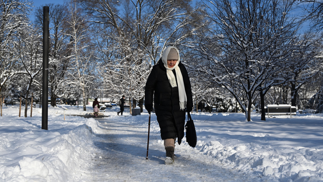 Izbegavajte alkohol, obezbedite zalihe i slojevito se obucite: Saveti Batuta za očuvanje zdravlja po hladnom vremenu