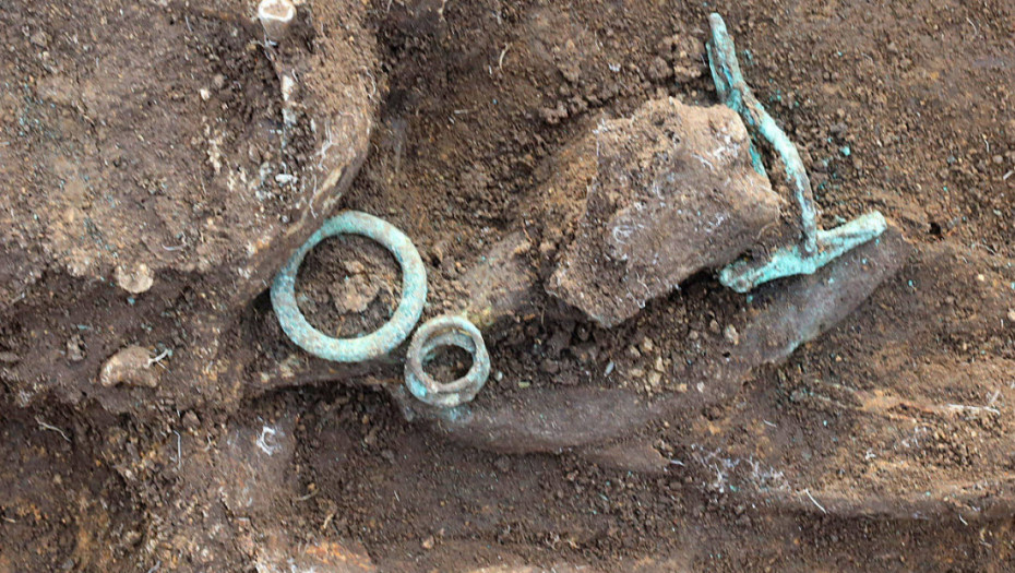 Kupovao "obične" predmete preko interneta, pa ih izlagao u muzejima kao artefakte starog Rima