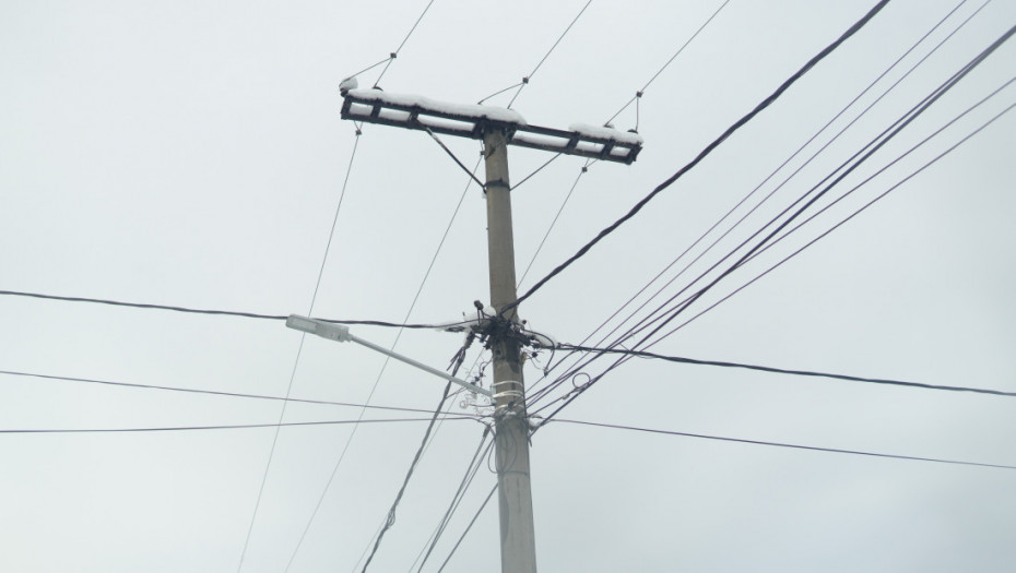 Građani Srbije tokom Božića potrošili blizu 93 miliona kilovat sati električne energije