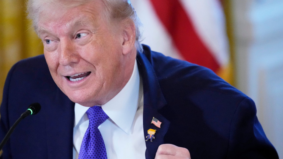 Mediji: Telefonski razgovor Trampa i Petra sprečio eskalaciju tenzija