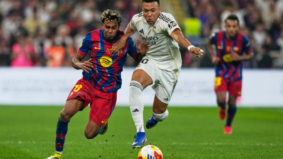 Barselona osvojila trofej Superkupa Španije pobedom u spektakulatnom El klasiku