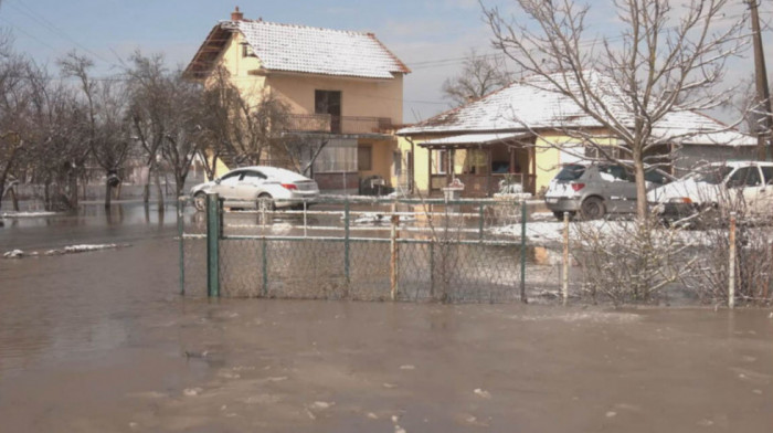 Poplavljena domaćinstva u srpskim selima na Kosovu i Metohiji: Izlila se Sitnica, najkritičije u selima Lepina i Radevo