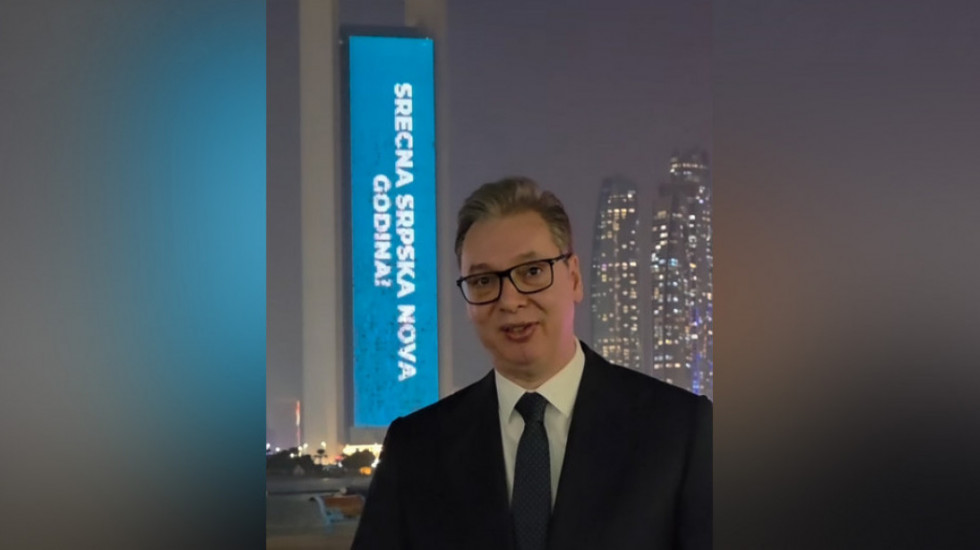 Srpska trobojka "zasijala" u Abu Dabiju: UAE čestitali pravoslavnu Novu godinu, oglasio se Vučić