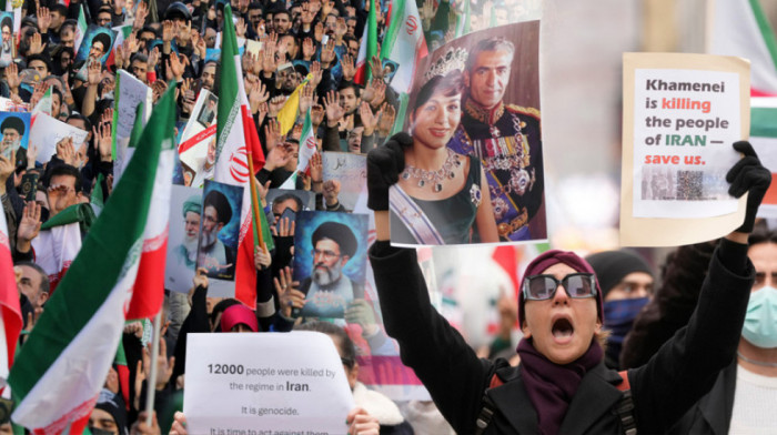 KRIZA NA BLISKOM ISTOKU NBC: Izrael i arapske zemlje savetovale Trampa da za sada odloži udare na Iran