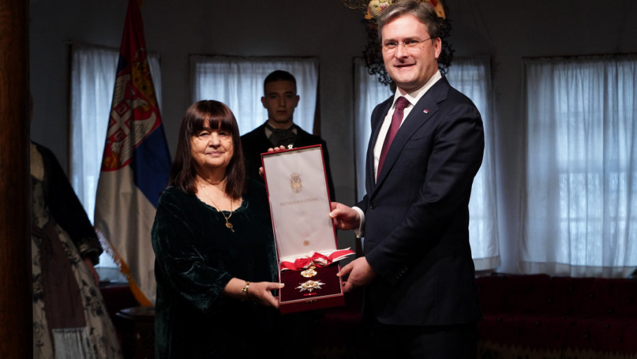 Ministar Selaković uručio Karađorđevu zvezdu književnici Ljiljani Habjanović Đurović