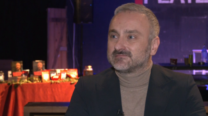 Momčilo Antonijević predstavio treću knjigu "Narodni travar": Priče, recepti i tajne beogradskih biljaka