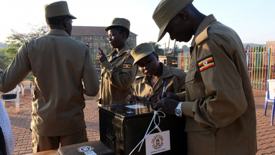 Građani Ugande biraju novog predsednika i članove parlamenta
