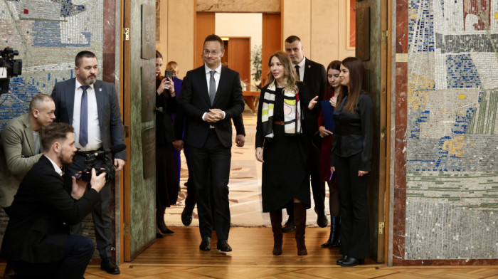 Završen sastanak Dubravke Đedović Handanović i Petera Sijarta