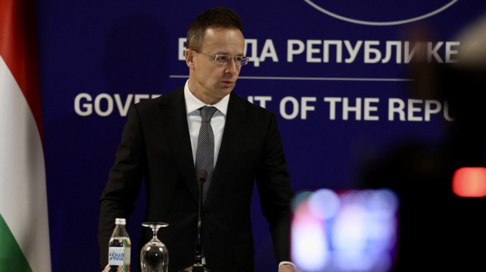 Sijarto: Za jedan do tri dana dogovor MOL-a sa "Gaspromnjeftom" o NIS-u