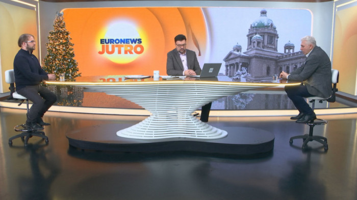 "Ovaj zakon je udar na temelje života Srba na KiM": Gogić i Anđelković o odlaganju propisa o strancima i saobraćaju