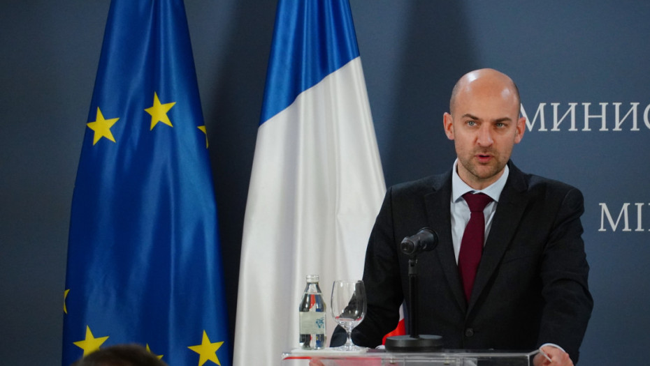 Baro: Francuska neće tolerisati nikakav pokušaj stranog mešanja u izbore