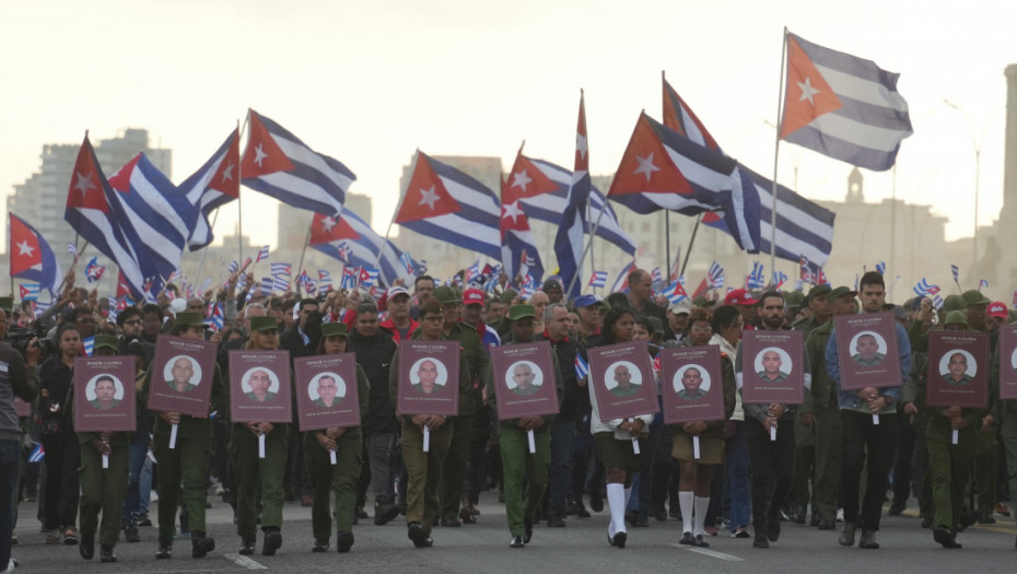 Desetine hiljada Kubanaca protestovale zbog ubistva 32 kubanska oficira u Venecueli