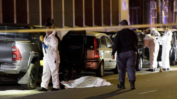 Sedam mrtvih u masovnoj pucnjavi kod Kejptauna, sumnja na iznudu