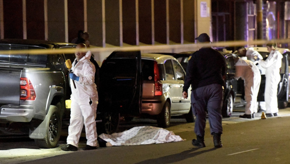 Sedam mrtvih u masovnoj pucnjavi kod Kejptauna, sumnja na iznudu