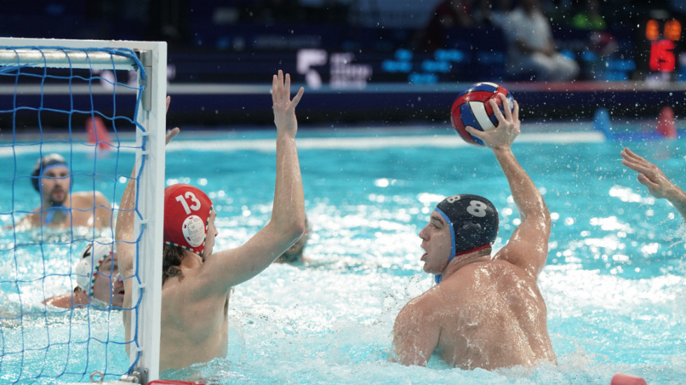 Vaterpolisti Srbije bez sreće u duelu sa Mađarskom