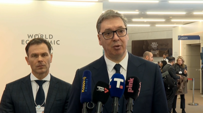 Vučić iz Davosa: Fon der Lajen u govoru više puta naglasila trajan politički razvod između SAD i EU