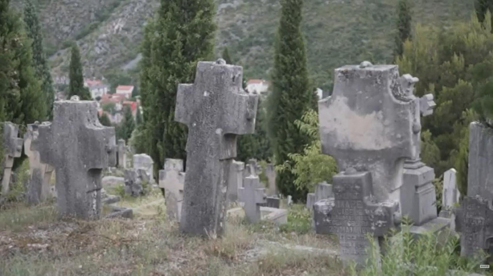 Arno Gujon: Pravoslavno groblje kod Mostara upisano na državu BiH, nema mira ni mrtvim Srbima