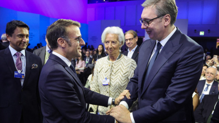 Vučić u Davosu sa Makronom: Uvek je dobro čuti šta ima da kaže o aktuelnim izazovima