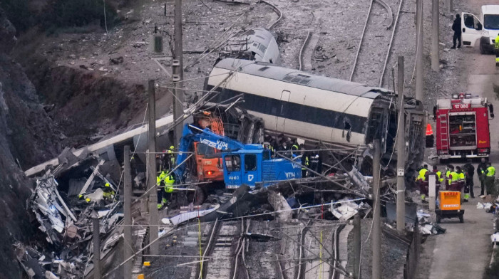 Železnička nesreća u Kordobi: Završena obdukcija 38 tela, 43 osobe se vode kao nestale