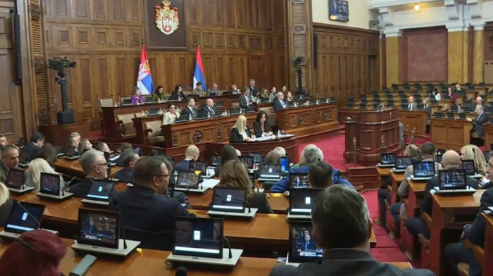 Poslanici Skupštine Srbije nastavili sednicu: Danas rasprava o pravosuđu, biračkom spisku i državnim službenicima