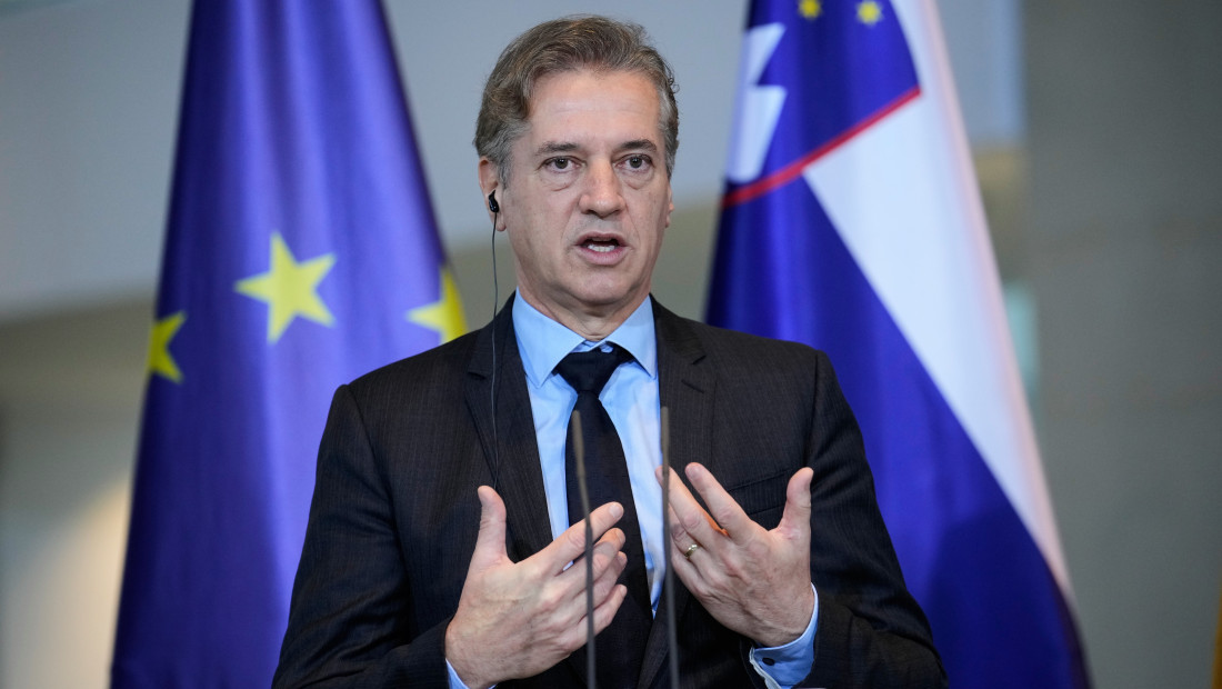 Robert Golob: Slovenija neće prihvatiti Trampov poziv da učestvuje u Odboru za mir