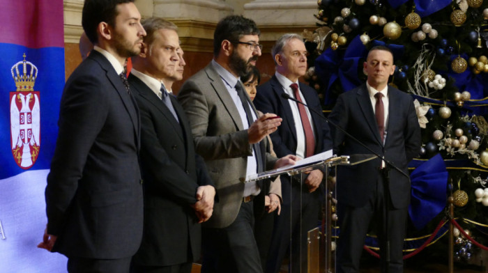 Predstavnici opozicije na sastanku sa delegacijom EP, Lazović: Usloviti povlačenje sredstava iz Plana rasta