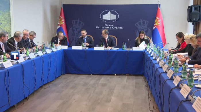 Počela sednica Vlade Srbije na Tari