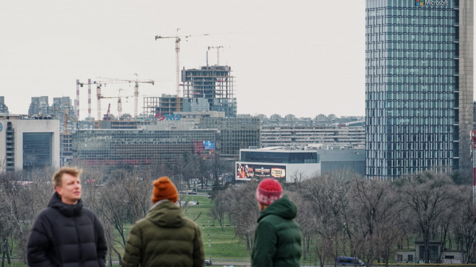 Posle kišovitog jutra stiže razvedravanje: Na zapadu Srbije danas do 12 stepeni
