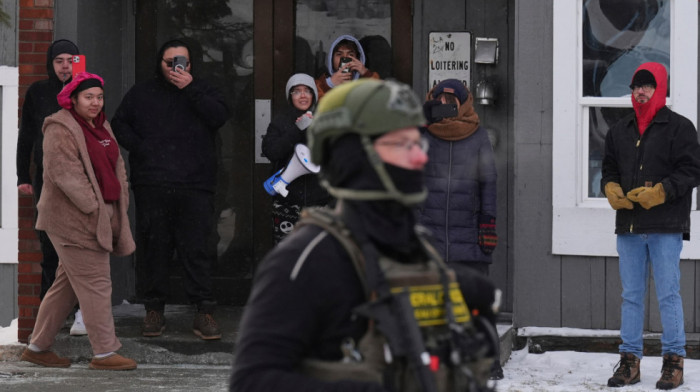 Direktor FBI optužio Aleksa Pretija za nezakonito oružje, bez dokaza kako je ubijeni prekršio zakon