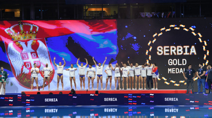 Zvaničnici i patrijarh Porfirije čestitali srpskim vaterpolistima zlato na EP u Beogradu
