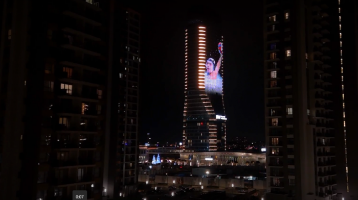 Čestitka zlatnim "delfinima" i sa Kule Beograd