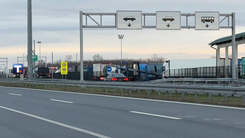 Bez većih zadržavanja vozila na prelazu Horgoš prvog dana pune primene EES