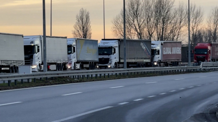 Do kad će trajati blokada teretnog saobraćaja na granicama? Prevoznici istrajni u zahtevima