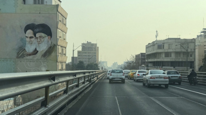 Godišnjica Islamske revolucije u Iranu: Predsednik Pezekšijan pozvao građane na masovno učešće u godišnjim protestima
