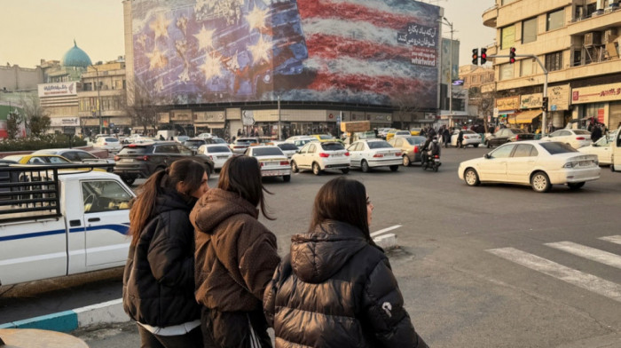 Sjedinjene Države pozvale svoje državljane u Iranu da se evakuišu ili odu na "bezbednu lokaciju"