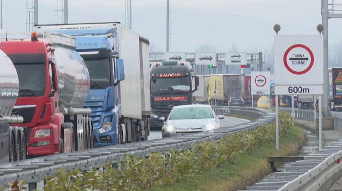 Treći dan blokade graničnih prelaza: Euronews na prelazu Gradiška proverava kakva je situacija i šta kažu vozači kamiona