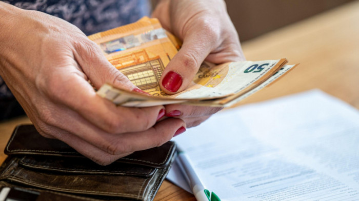 Ko najviše štedi: Istraživanje pokazuje da 74 odsto građana Srbije ima neki oblik štednje