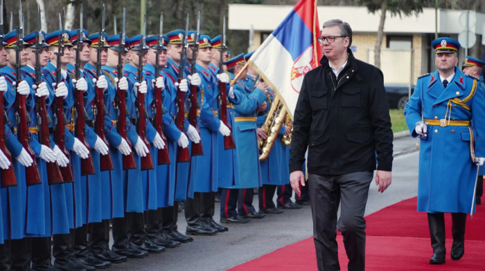 Vučić prisustvuje referisanju o stanju i sposobnosti Vojske Srbije